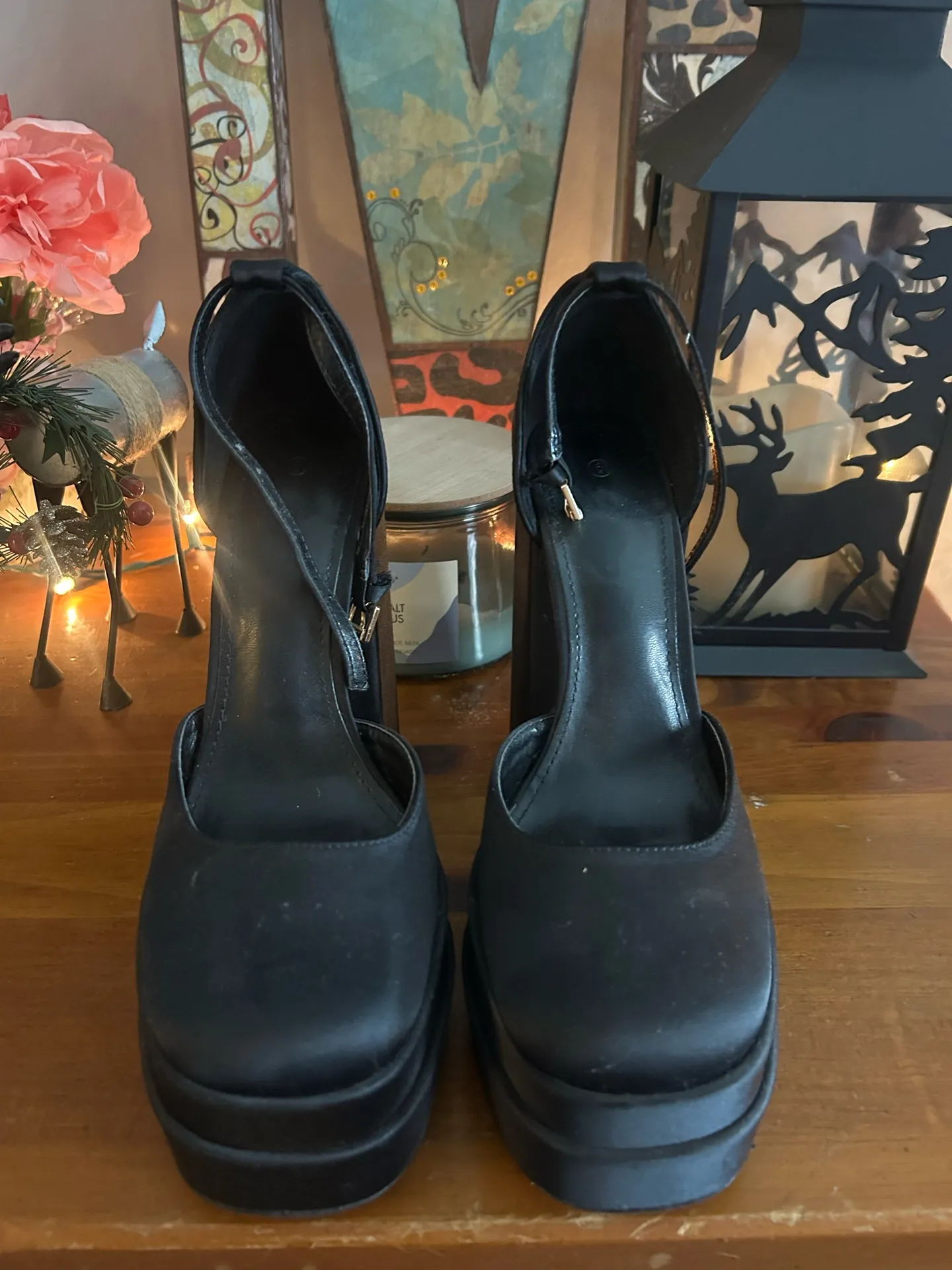 Black Platform Heels Size 6 - Image 4