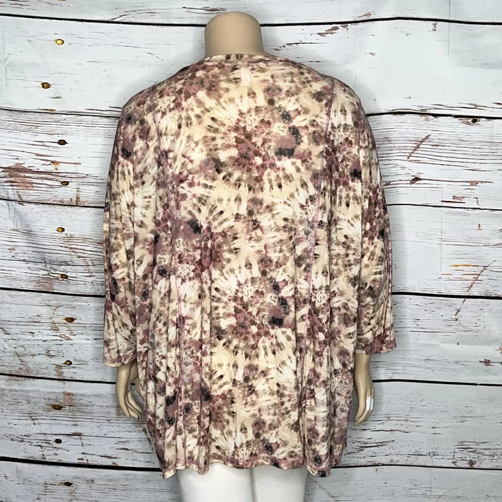 LOGO Layers by Lori Goldstein Size 4X Tie Dye Mesh Blouse Top - Image 3