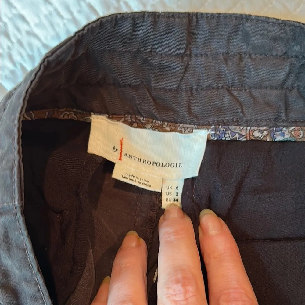 Anthropologie Dark Grey Cargo Joggers Size 2 - Image 5