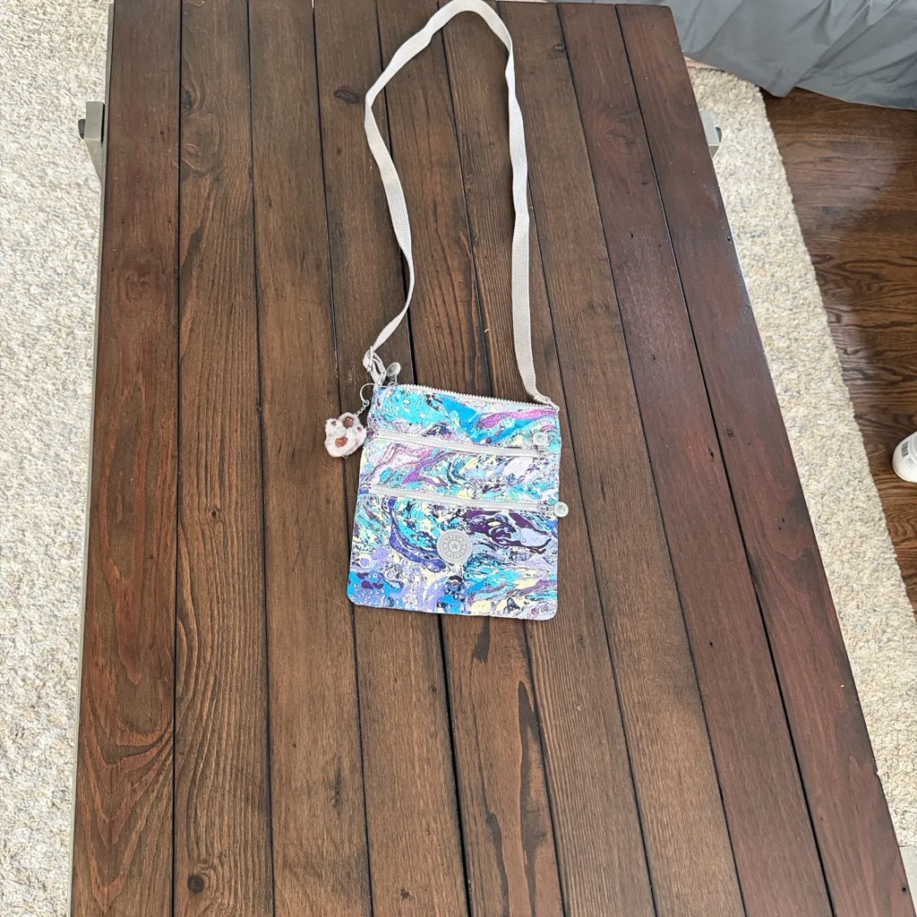 Kipling Keiko Marble Multi Nylon
Crossbody Bag +Melanie Monkey Key
Chain - Image 4