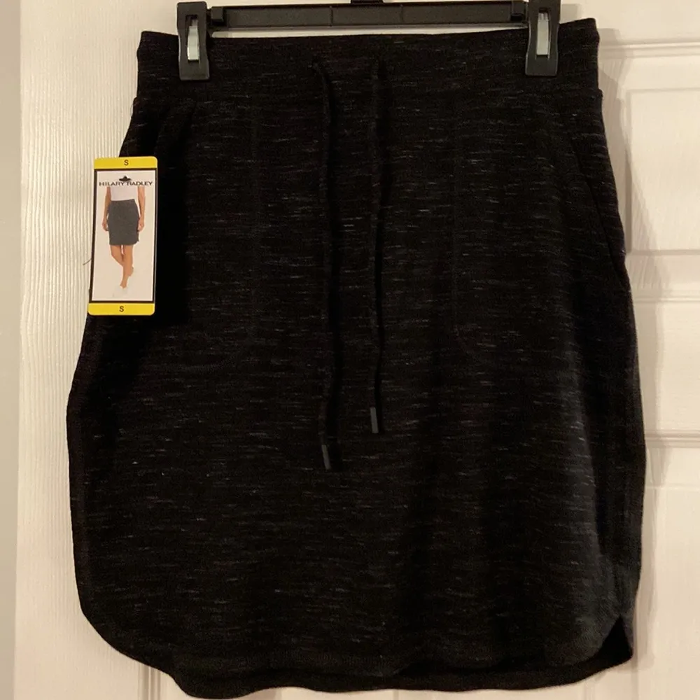 Hilary Radley Skirt brand new with tag very soft length 19” - Image 2