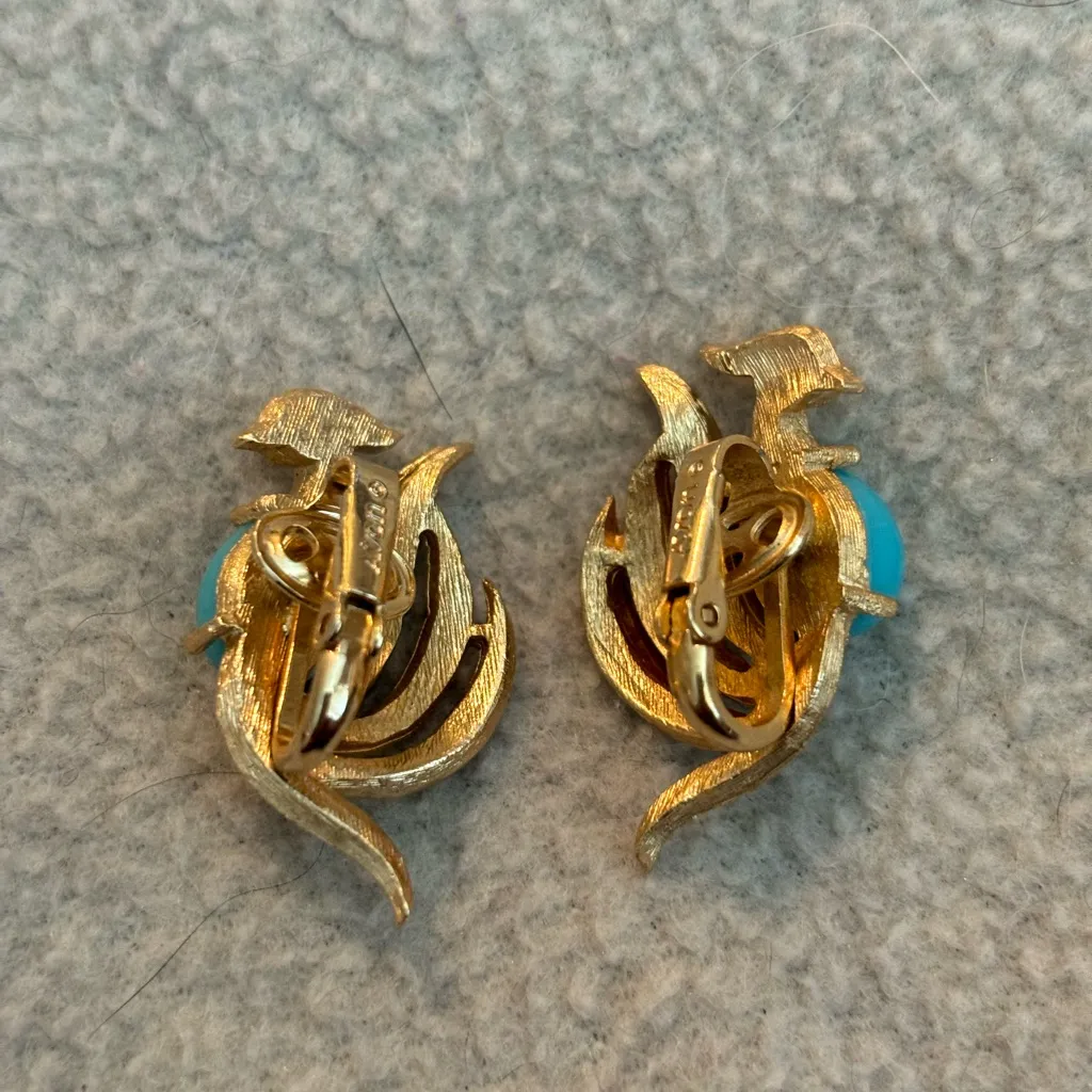 Vintage 1980s Bird of Paradise Clip Earrings Blue - Image 2