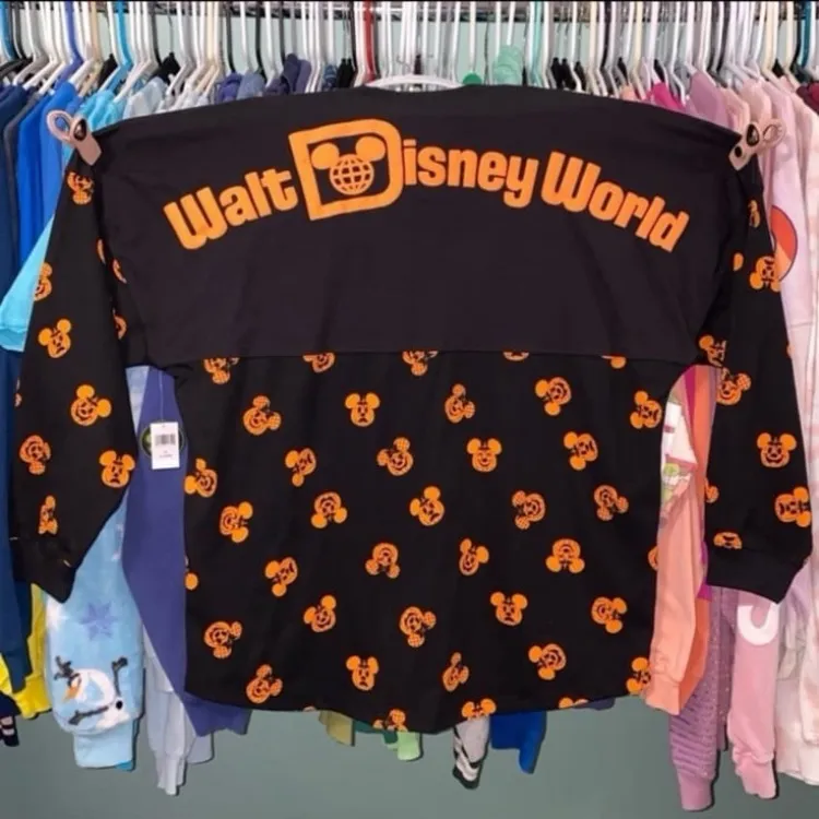 Disney parks Halloween pumpkin Mickey & Minnie Mouse glowing spirit jersey nwt - Image 2