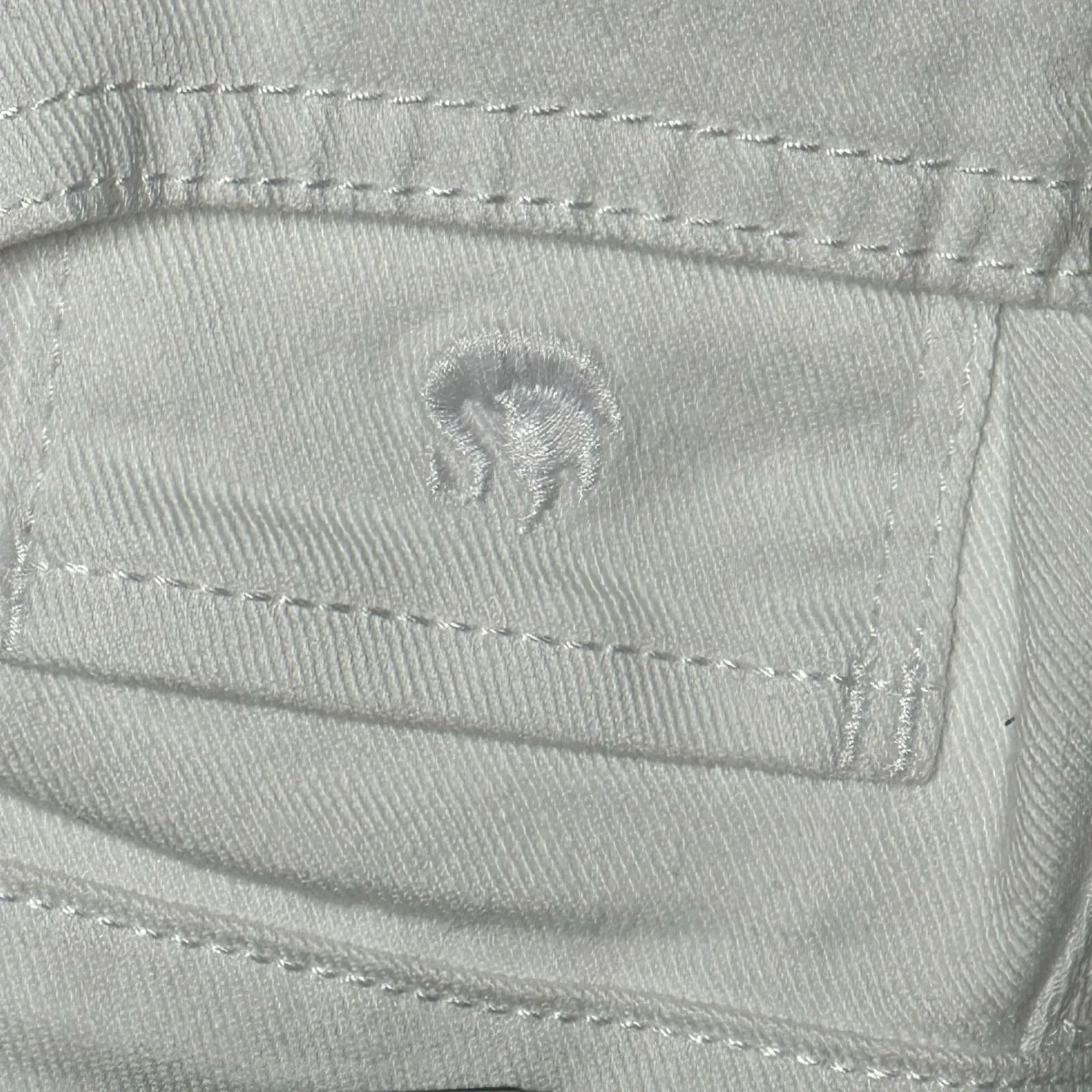 Gloria Vanderbilt Amanda White Denim Jeans Women's Size 8 Short Cropped - Image 10