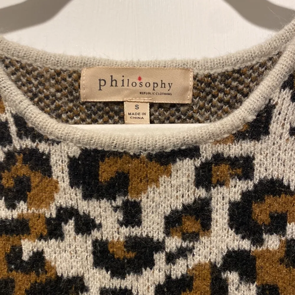 Philosophy sweater size S - Image 2
