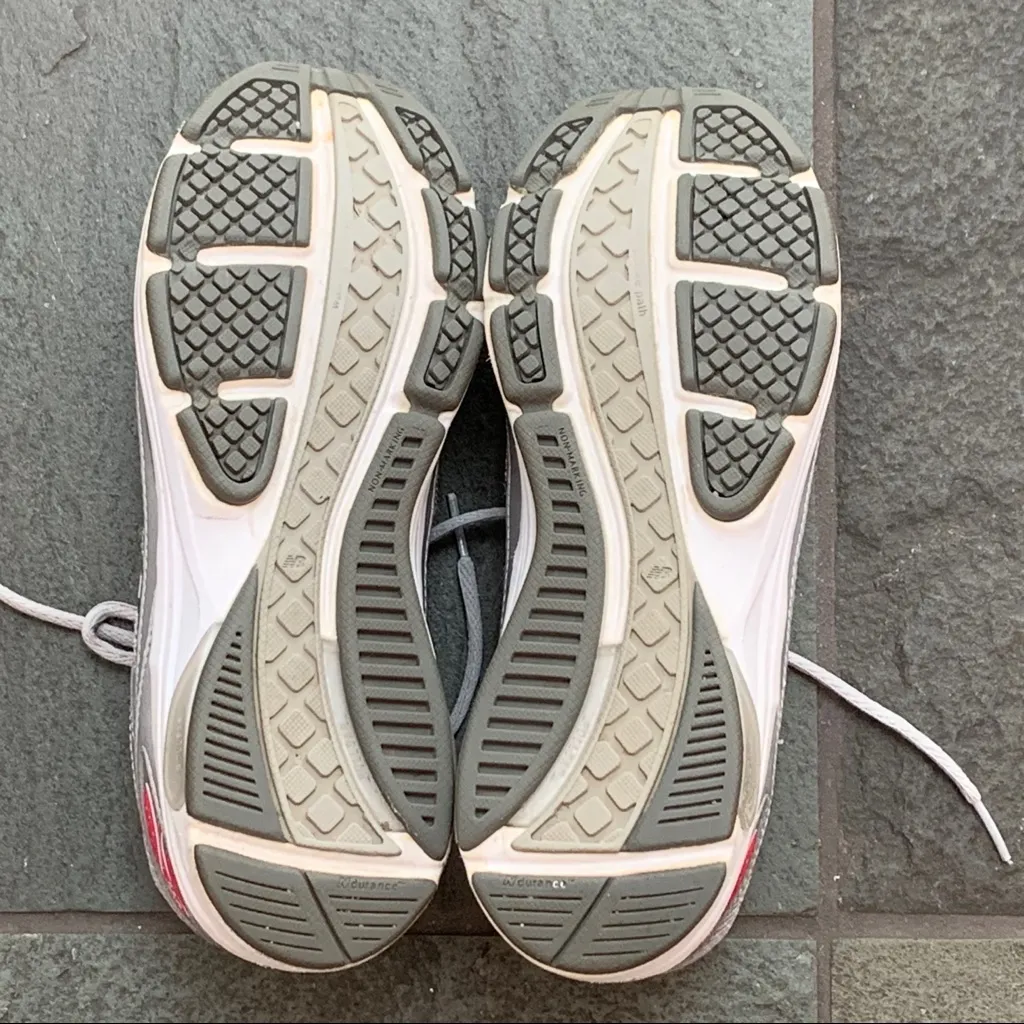 New Balance Susan G. Komen walking athletic sneakers gray with pink trim Size 8 - Image 9