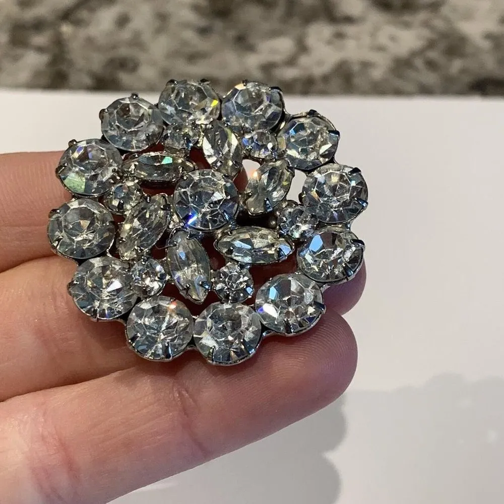 Lot Of 2 Vintage Costume Jewelry Brooches Silver Tone / Rhinestone - Image 5