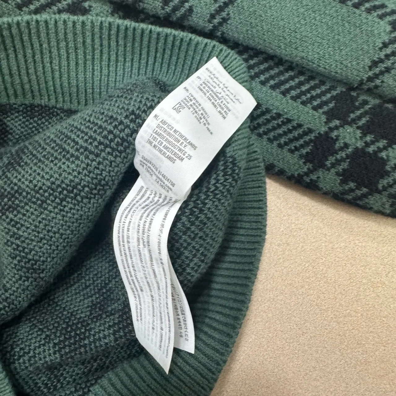 Hollister Cropped Sweater Women's Size XS Green Black Plaid Grunge Y2K Inspired - Image 5