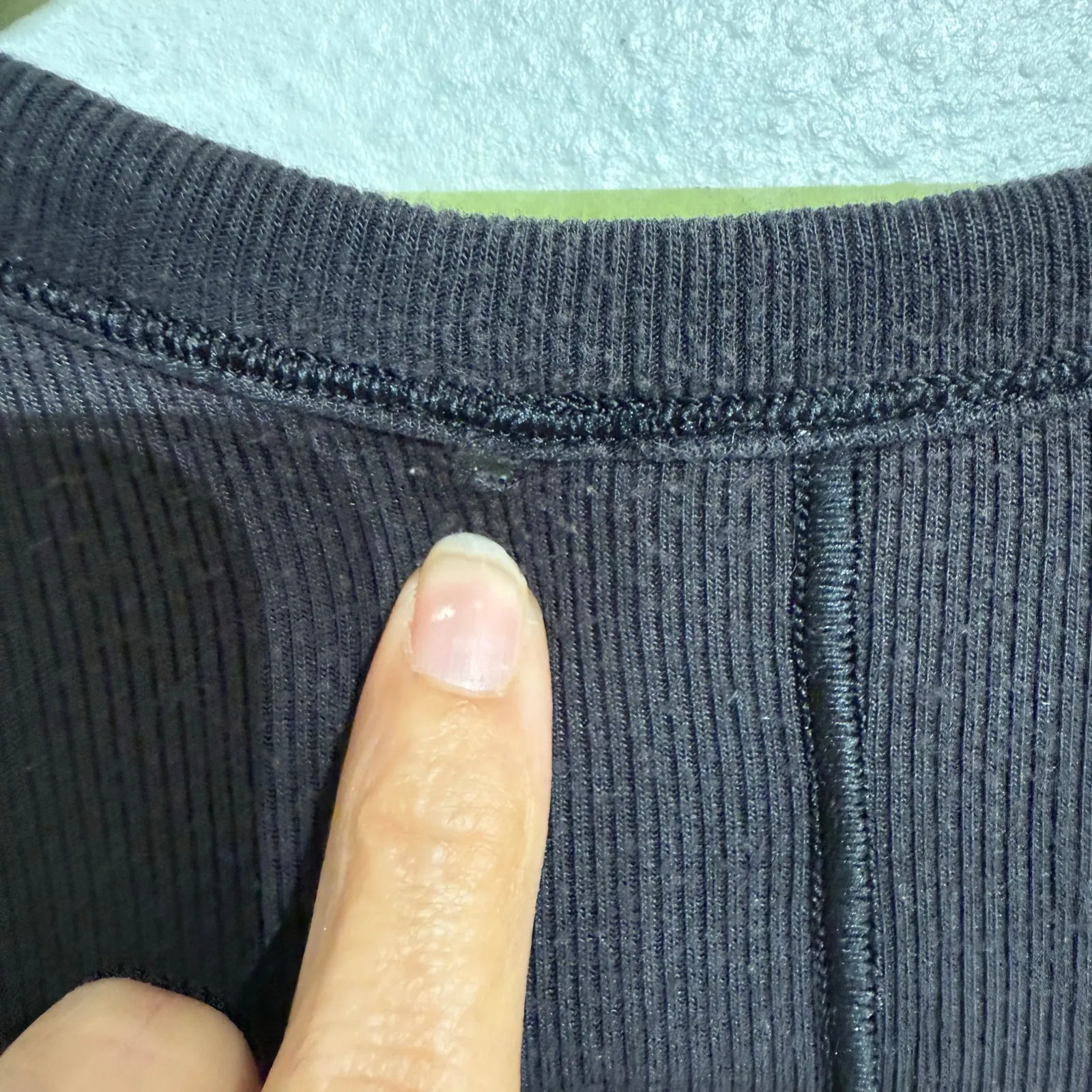 Lululemon Black Hold Tight Ribbed Racerback Tank Sz S - Image 7