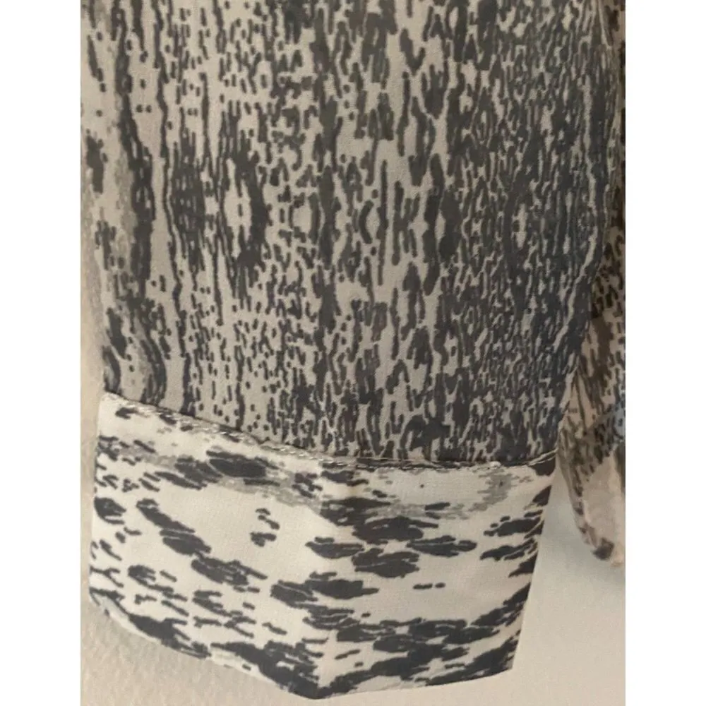 Banana Republic Grey White Long Sleeve Button Up Blouse Women's Sz Small​ - Image 7