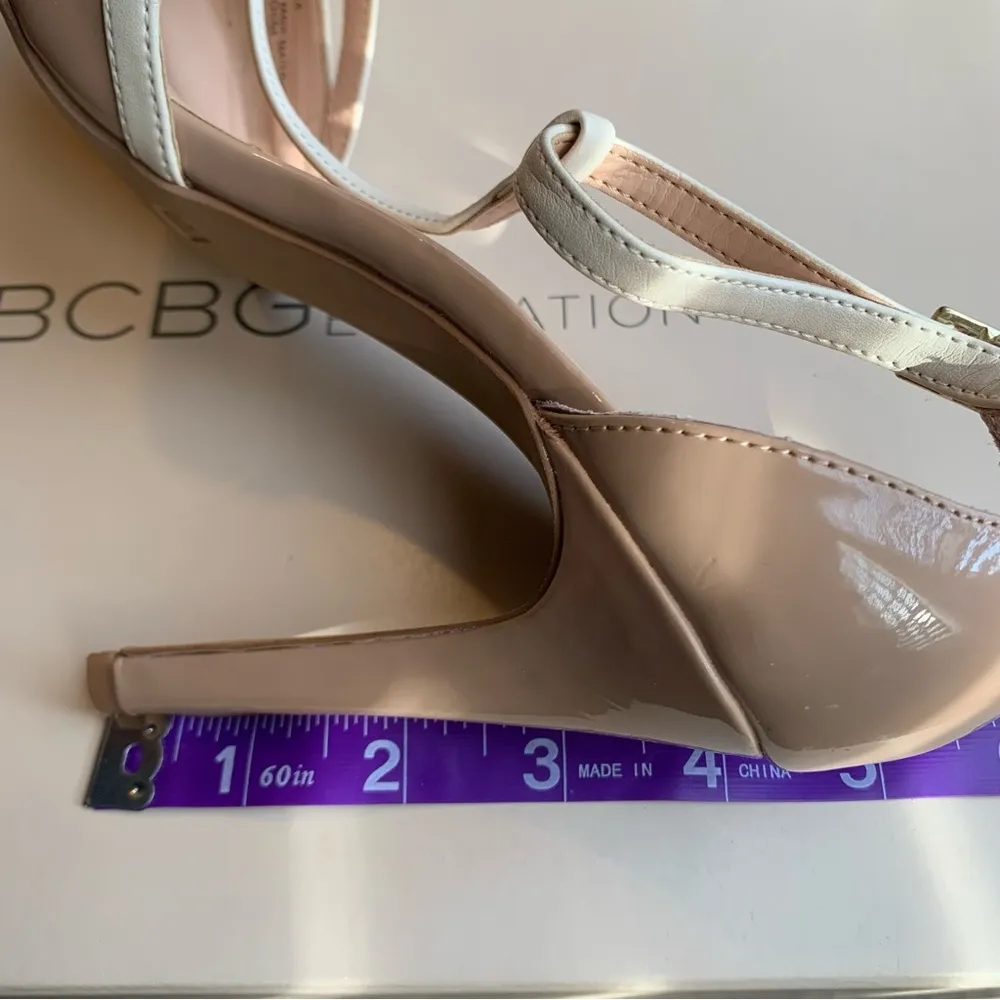 BCBGeneration EUC  patent t-strap pump - Image 5