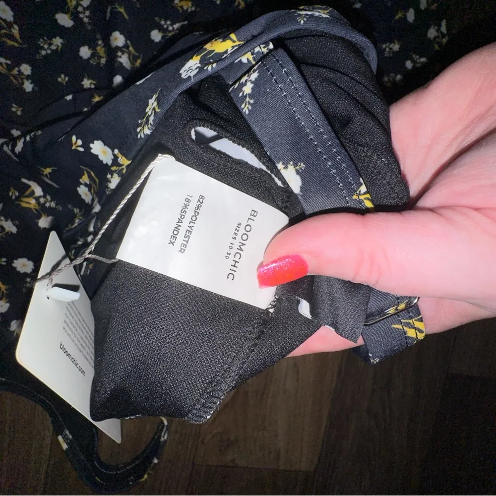 Size 12 - Large - BloomChic Ditsy Floral  Swim Tankini - Image 2