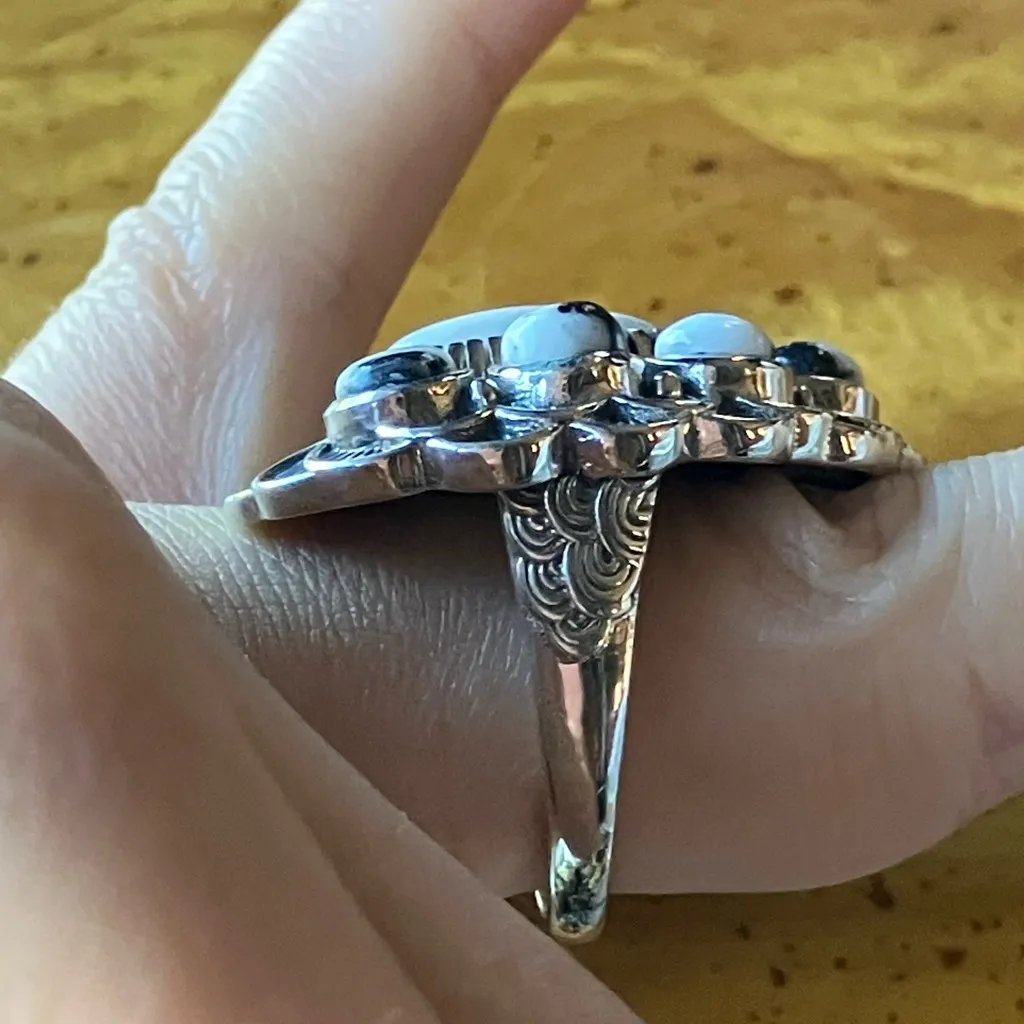 White Buffalo Sterling Silver Cocktail Ring Size 7 Black - Image 3