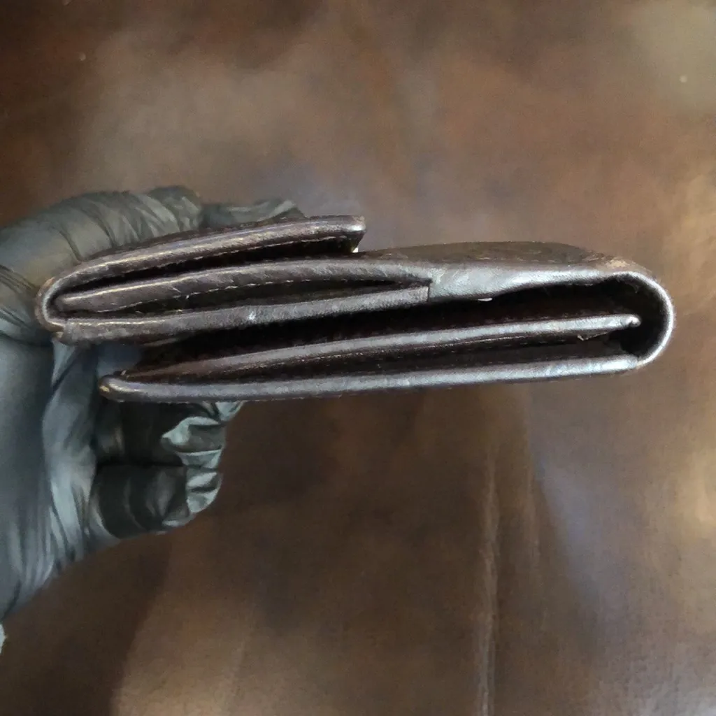 GUCCI GG Guccissima Brown Lambskin Continental Bifold Wallet with Coin Section - Image 10