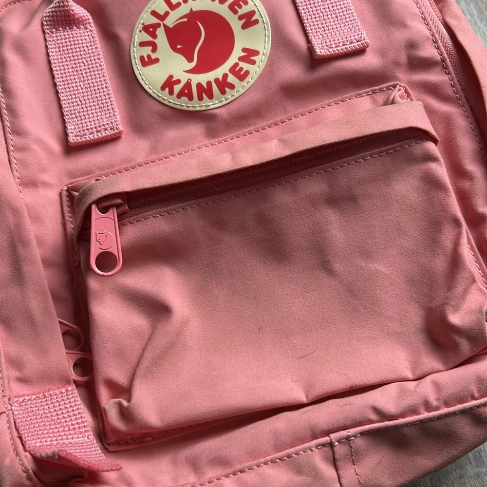 Fjällräven  Kånken Pink Backpack - Image 14