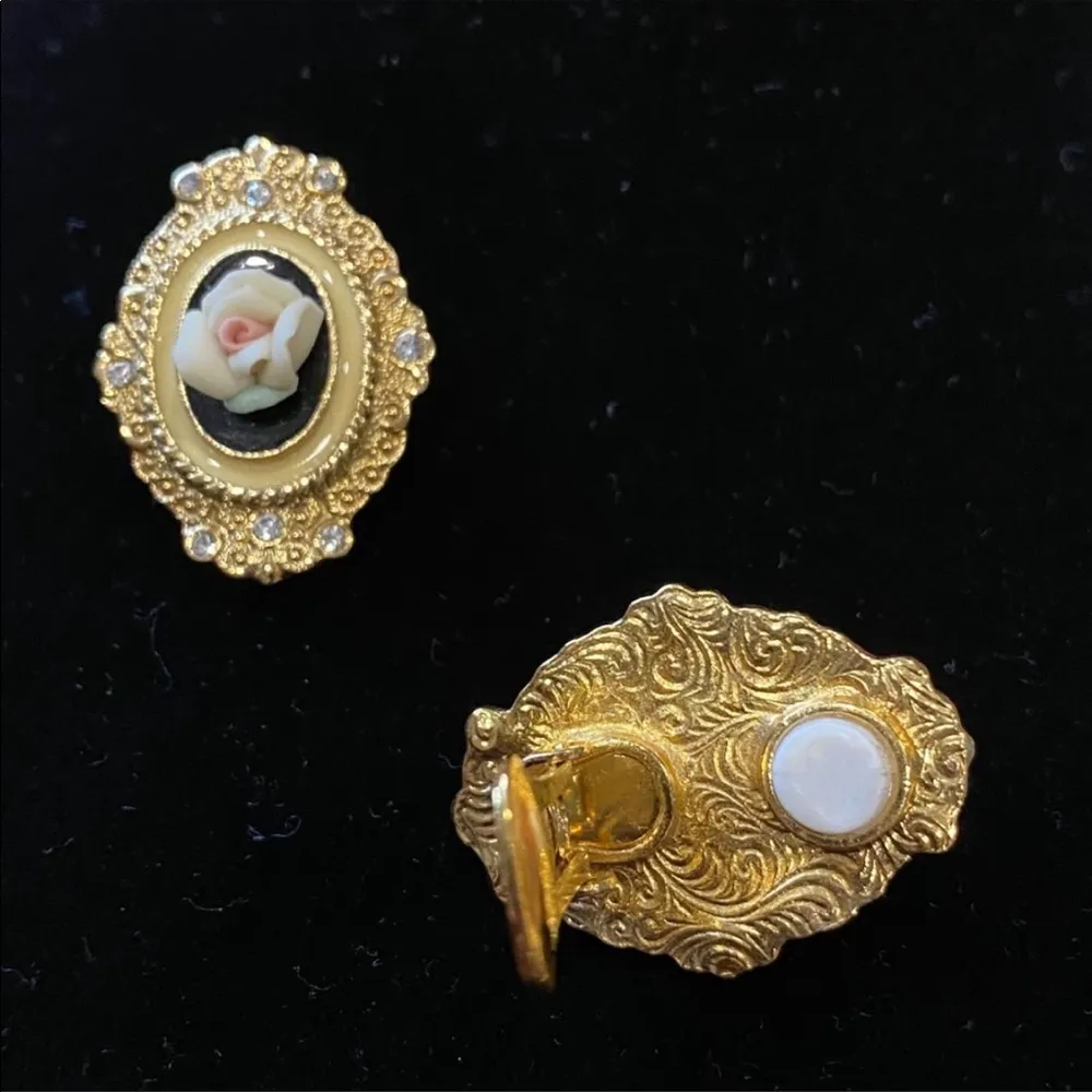 Vintage Victorian Style Clip On Earrings - Image 2