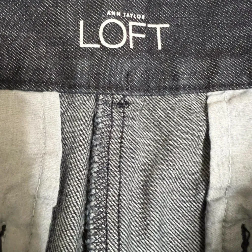 Loft size 6 denim shorts - Image 3