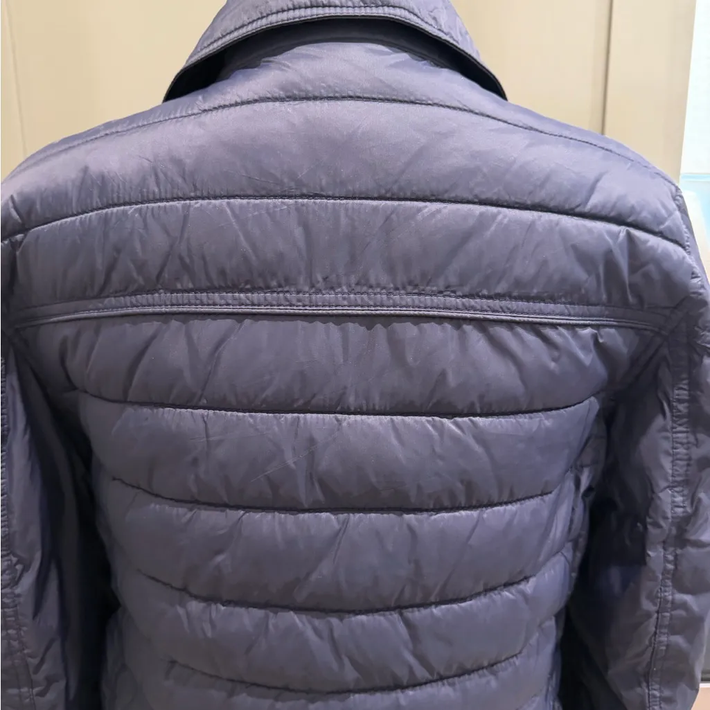 Banana Republic  Navy Puffy Jacket - Image 4