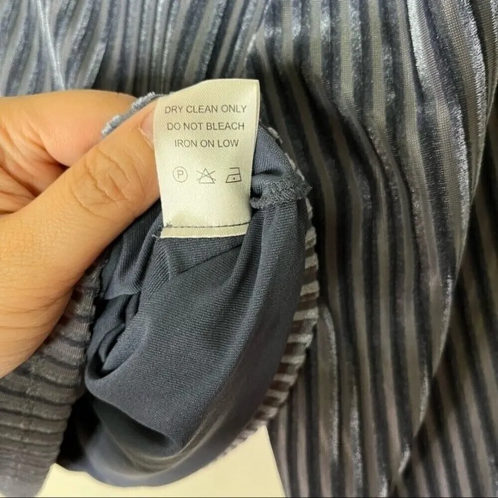 Privacy Please Lynnsey Crop Top in Bluestone Ribbed Long Sleeves Size Medium - Image 14