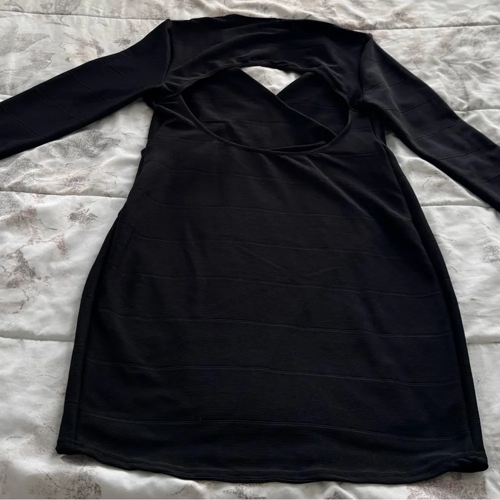 ASOS Black ribbed Cut Out Back long sleeve deep V-neck faux wrap dress, size 10 - Image 14