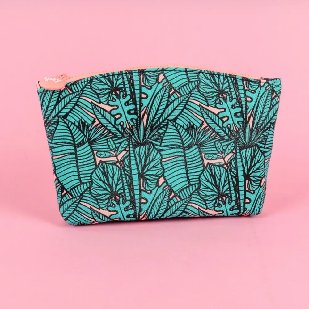 ⭐️NEW⭐️ TROPICAL THEMED GLAM BAG - Image 2