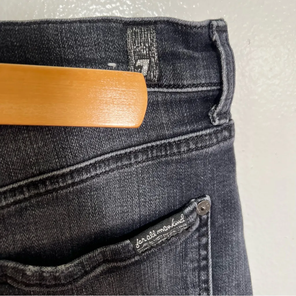 7 for all Mankind Monroe Cut Off Short Eclipse Black 25 - Image 10