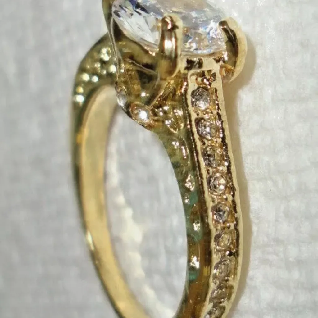 WHITE SAPPHIRE CZ W/ACC-10K GOLD FILLED RING SIZE 7 - Image 2