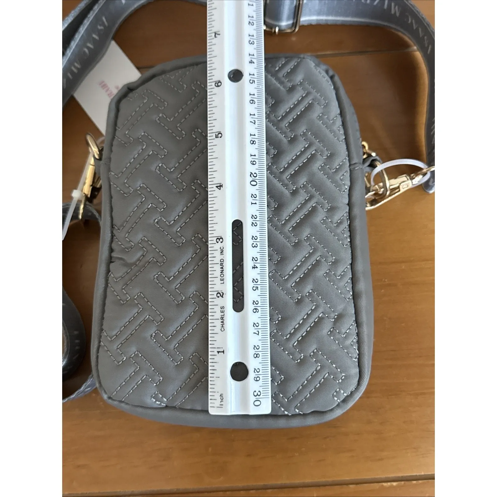 NWT Isaac Mizrahi Quilted Puffer Gray Crossbody Bag Gold Tone Hardware - Image 9