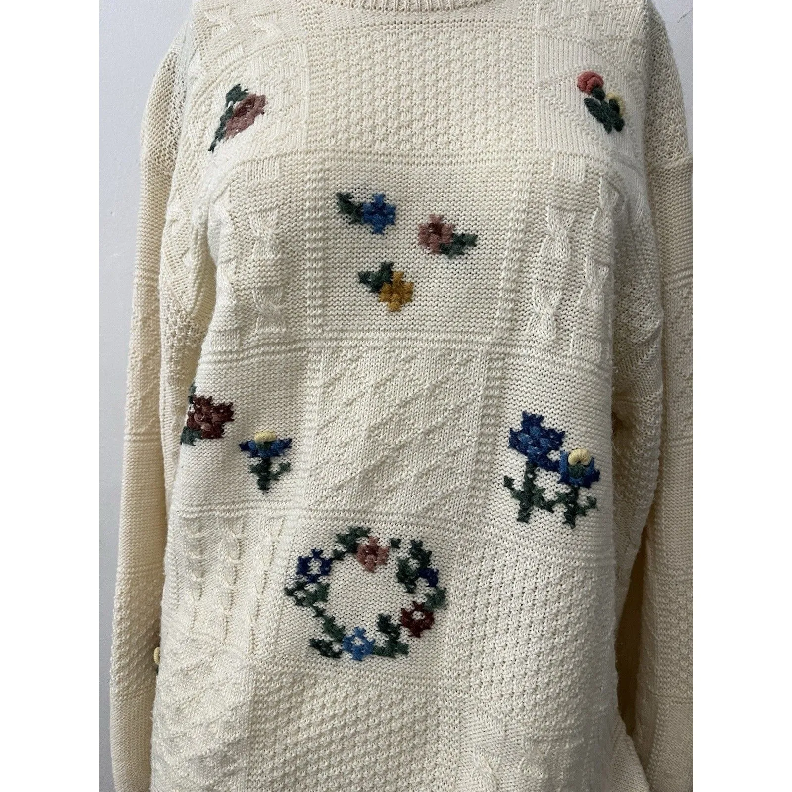 Yessiva Cream Floral Crochet Knit Embroidered Rustic Crew Neck Wool Sweater Med Yellow Size L - Image 8