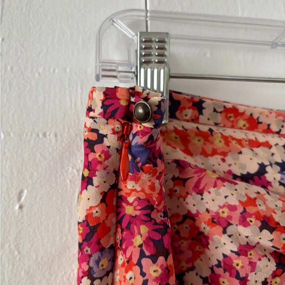 Trina Turk 100% Silk Floral Prink Skirt Size 10 - Image 3