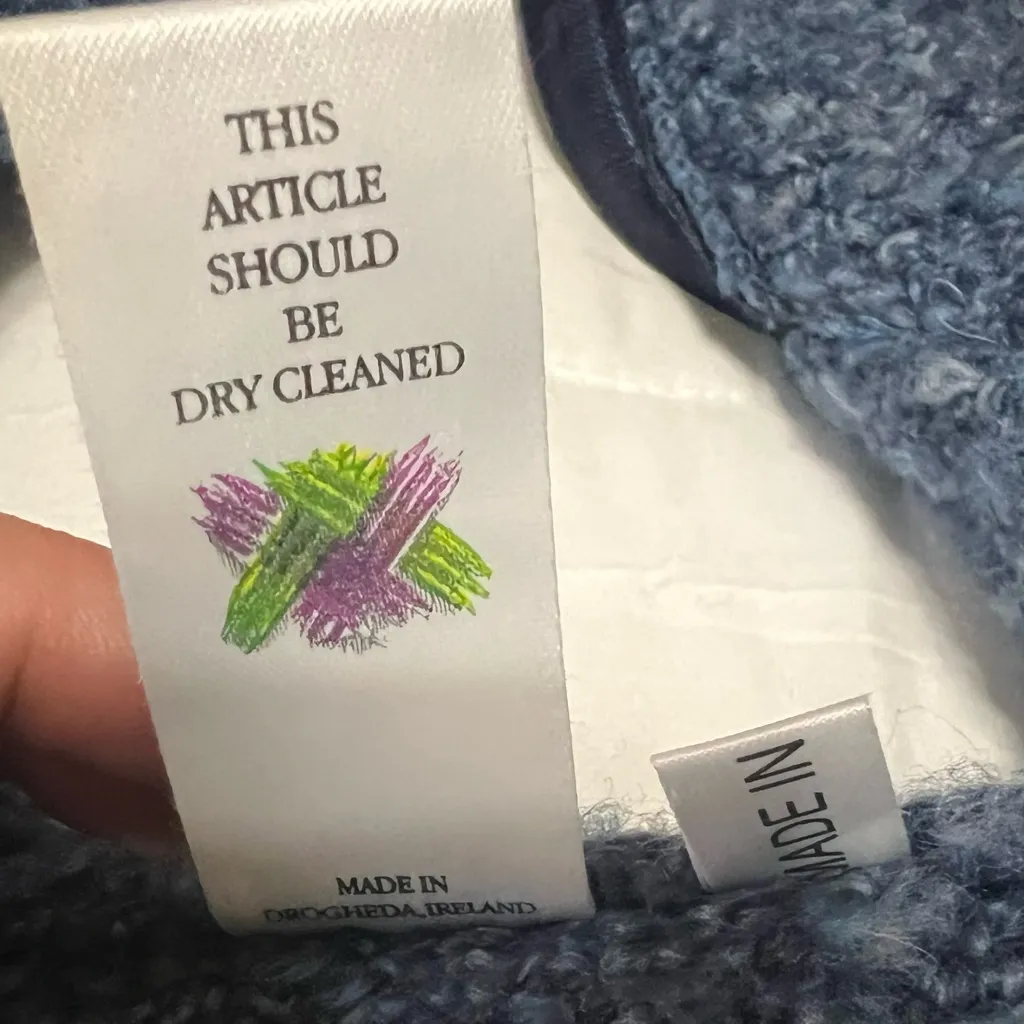 Branigan Weavers. Wool Elegant Blue Women's Cape Size undefined - Image 7