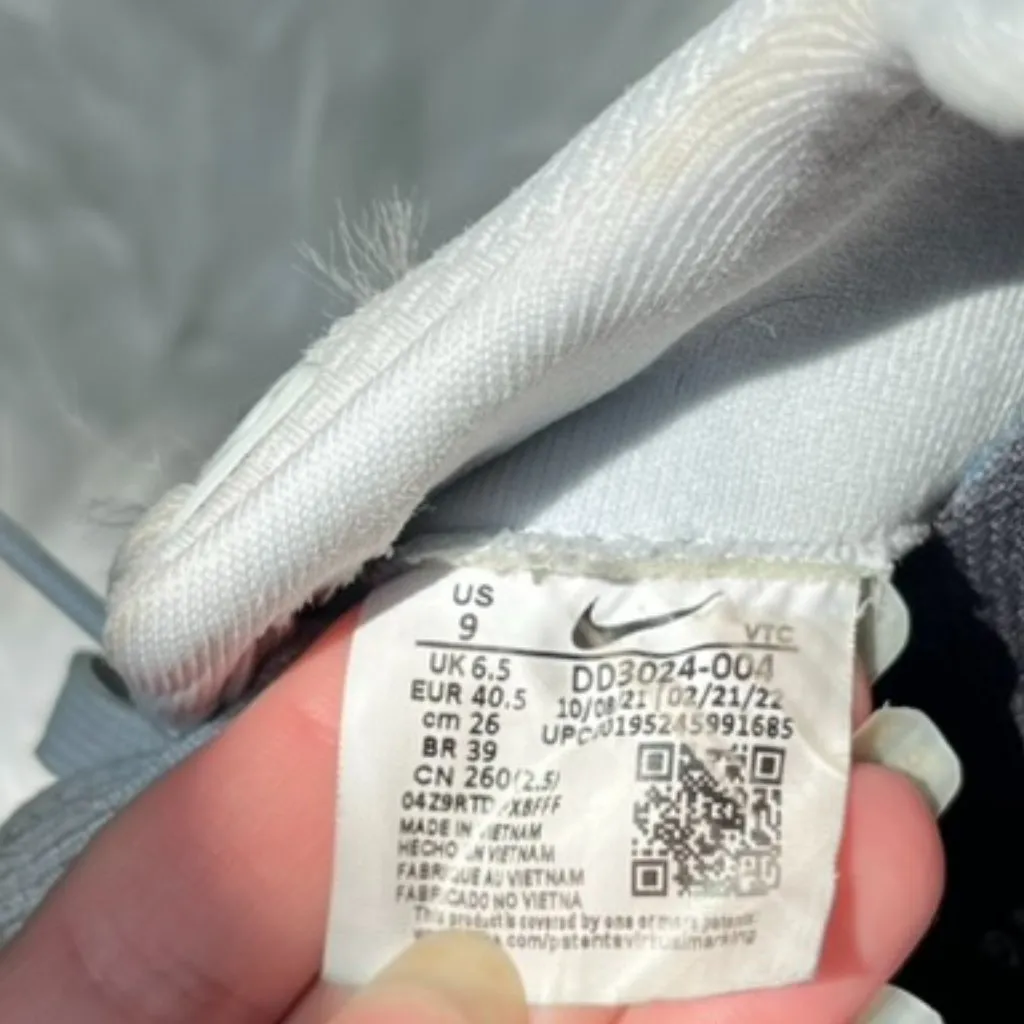 Nike React Infinity Run Flyknit Women's 9 - Image 8