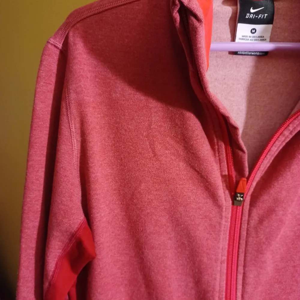 Nike Dri Fit Women's NIKE RUNNING Full Zip Track Jacket - Size Med Red - Image 4