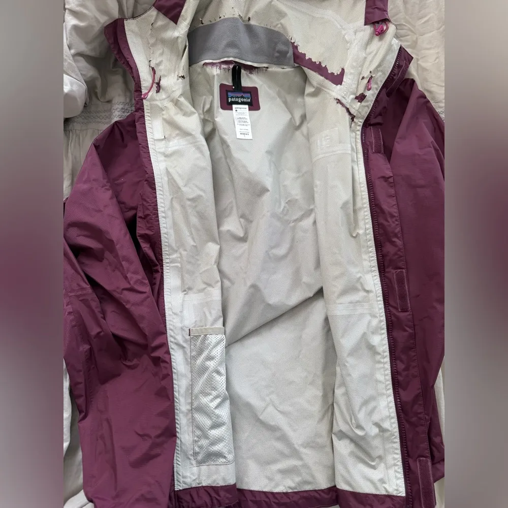 purple patagonia rain jacket - Image 3