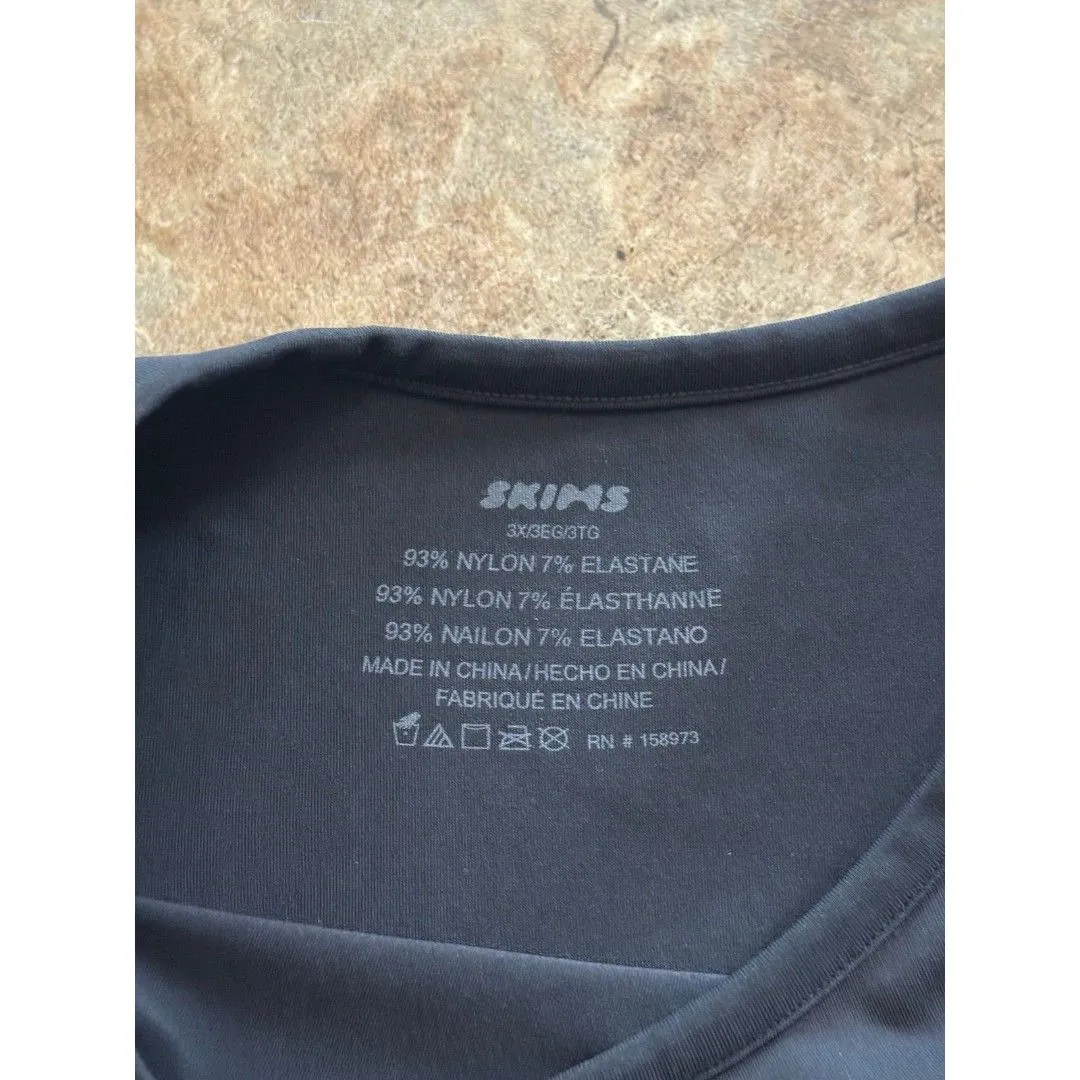 SKIMS  Soft Smoothing Seamless T-Shirt Eclipse Size 3X - Image 9