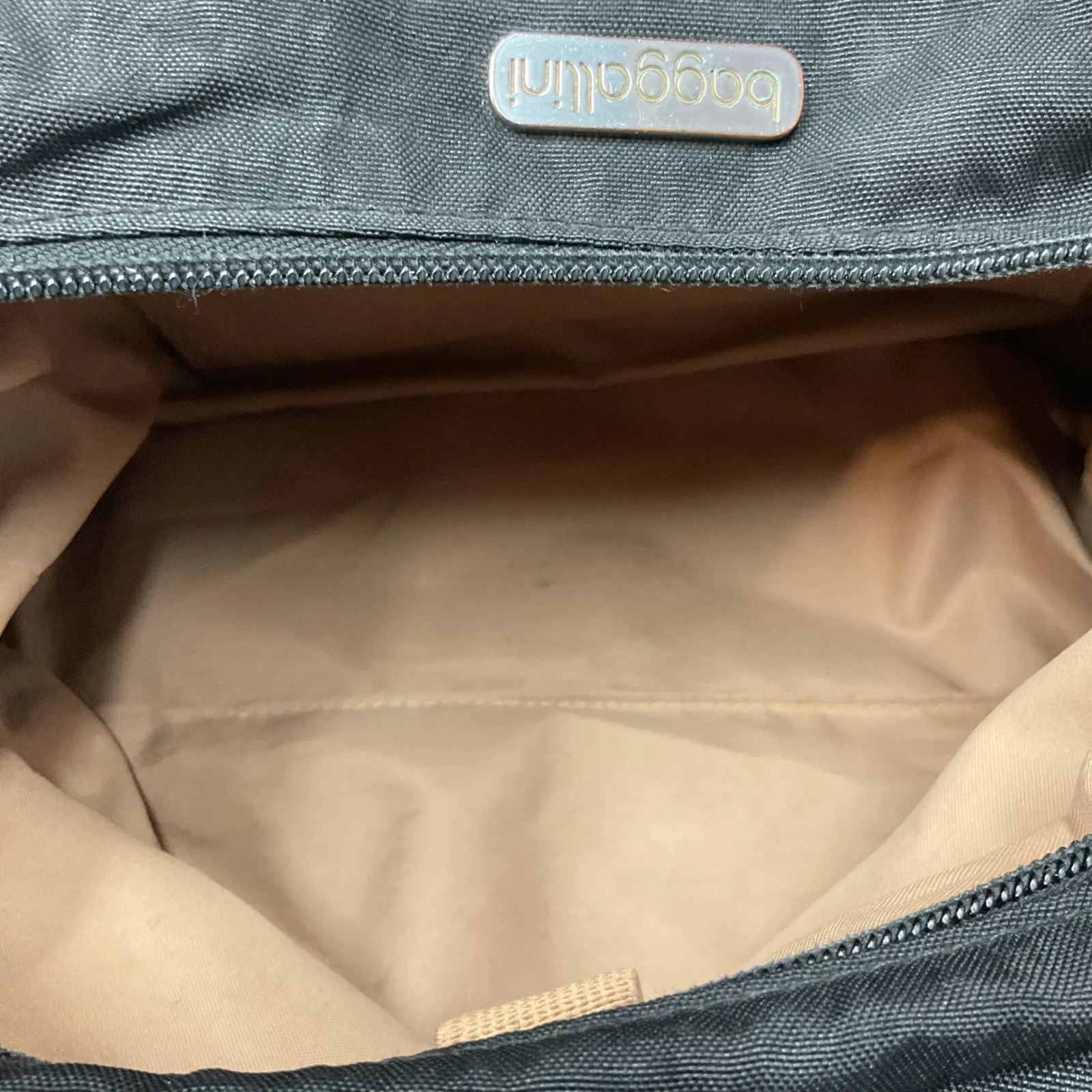 Baggallini Crossbody Bag Adjustable Strap Nylon Black Tan Classic W/ Makeup Bag - Image 9