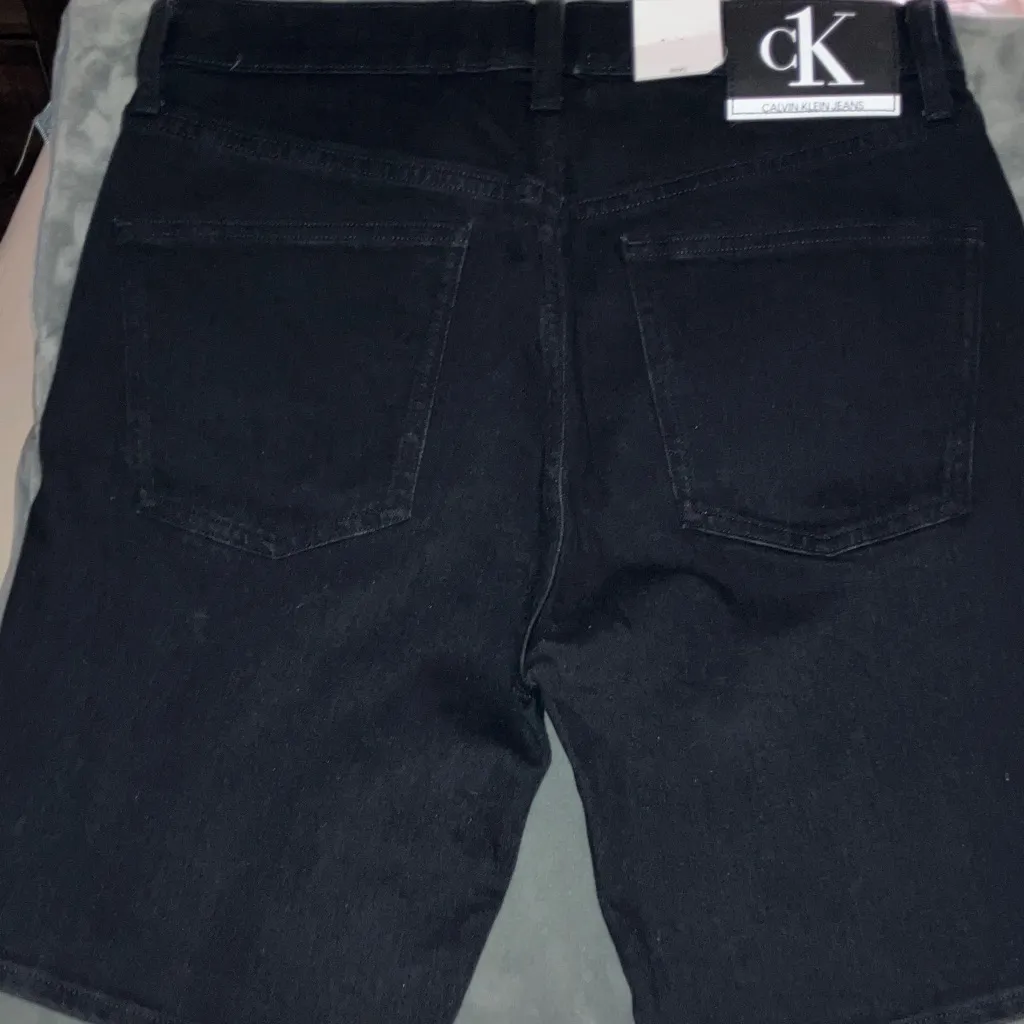 Calvin Klein Dark Denim Shorts - Image 5
