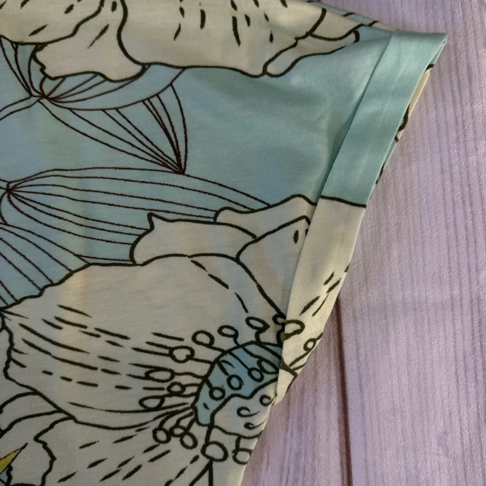 Miss Look Giraffe with Birds Light Blue Floral Whimsical T-Shirt Plus Size 3X - Image 7