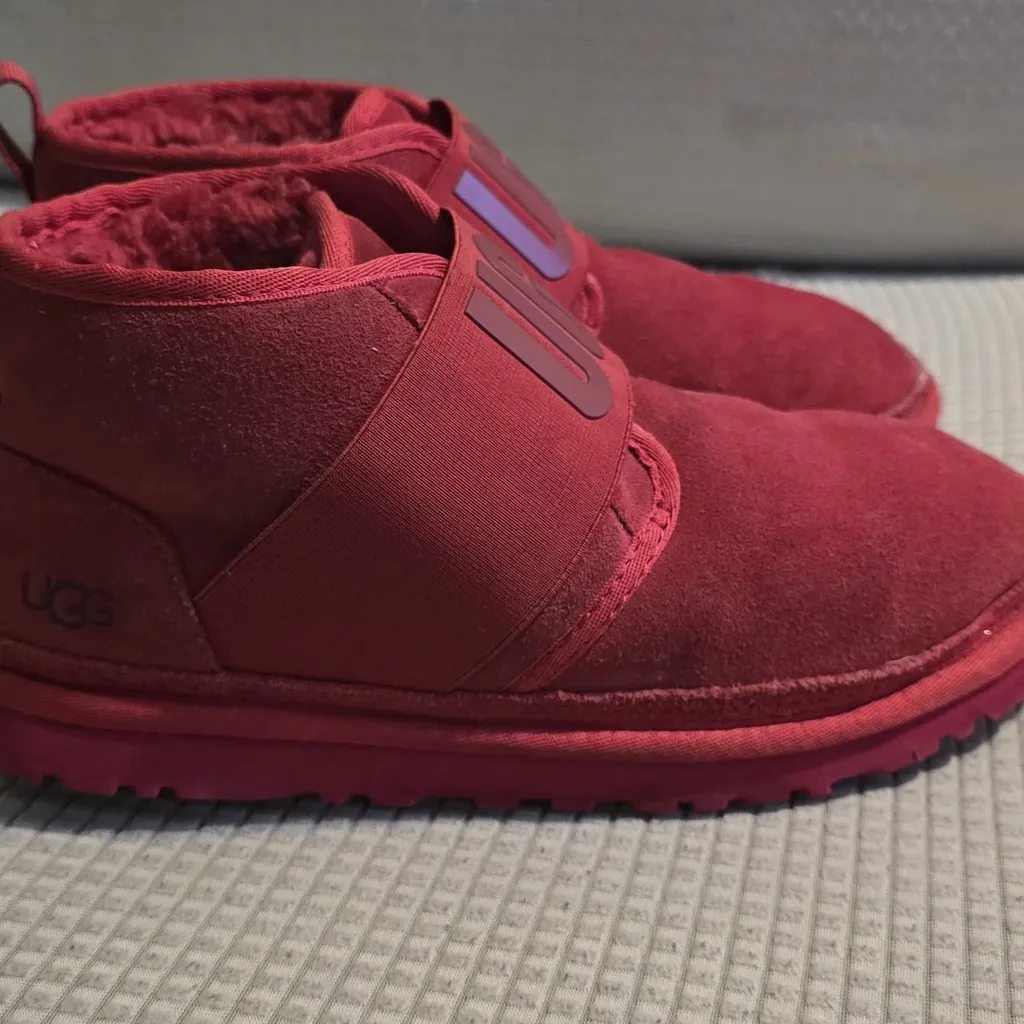 UGG Kids Red Slippers - Image 6
