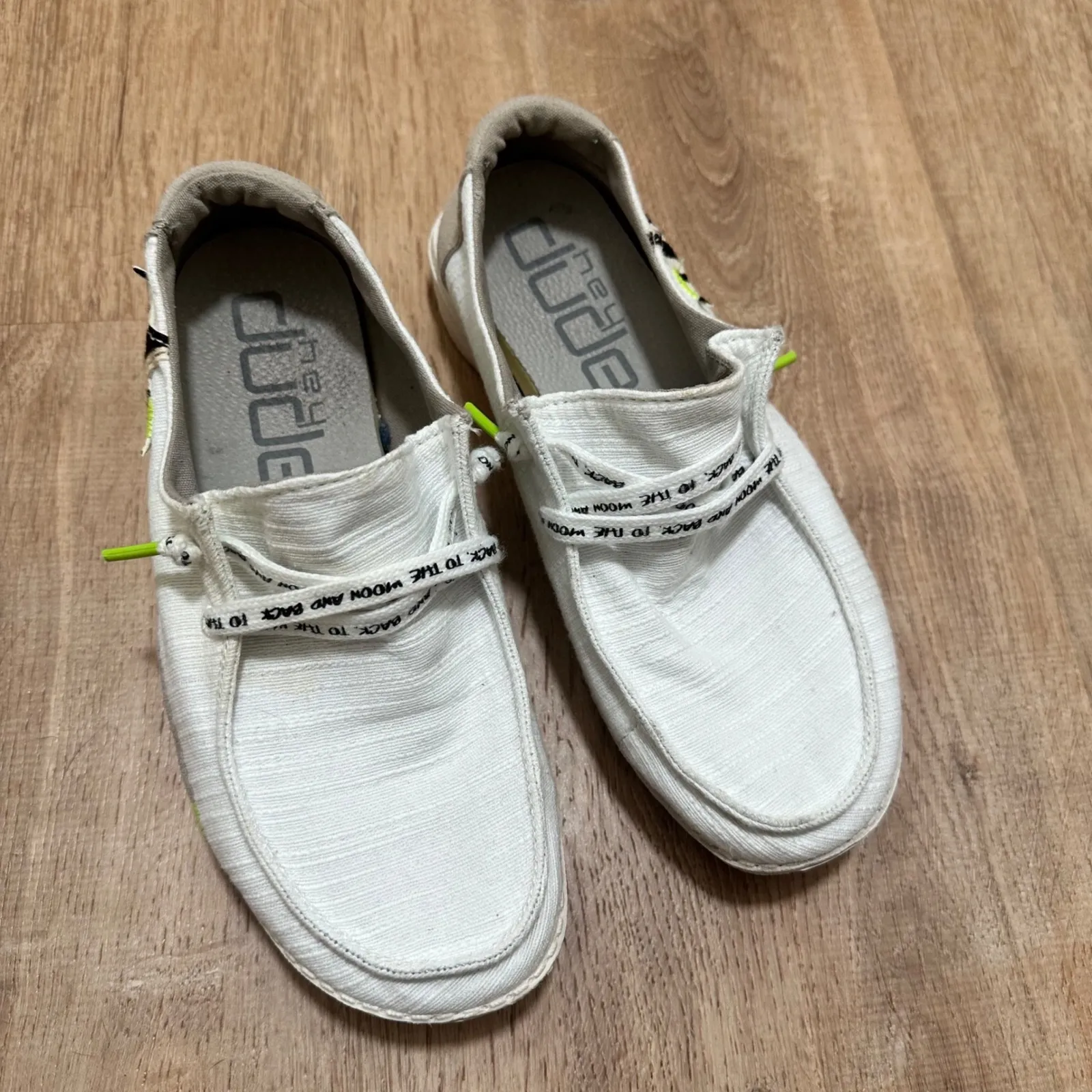 HEY DUDE | Women's White Canvas Wendy Star Graphic Slip On Comfort Shoe, Size 5 - Image 4