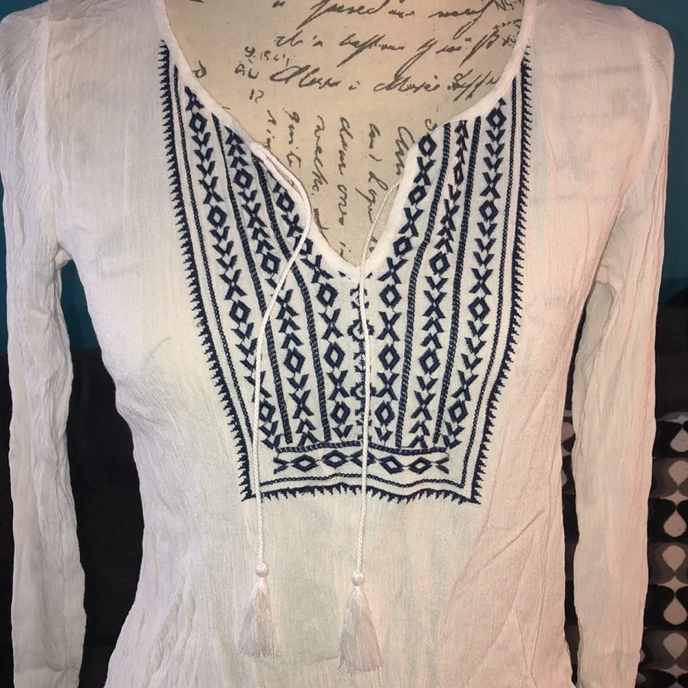 🎉4 for $20 Aeropostale Long Sleeve Peasant Top, XS - Image 2