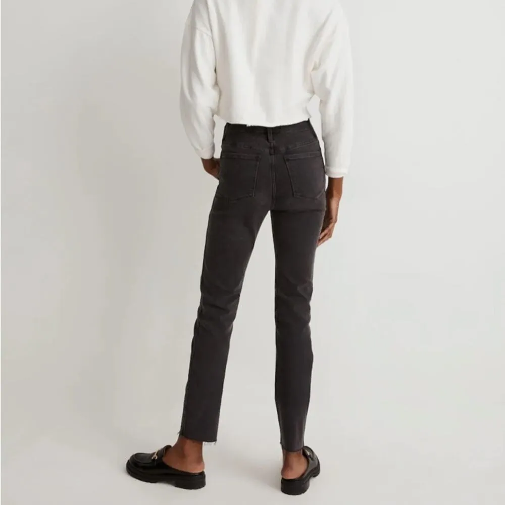 Madewell Stovepipe Jeans in Banberry Wash: Raw-Hem Edition - Image 9