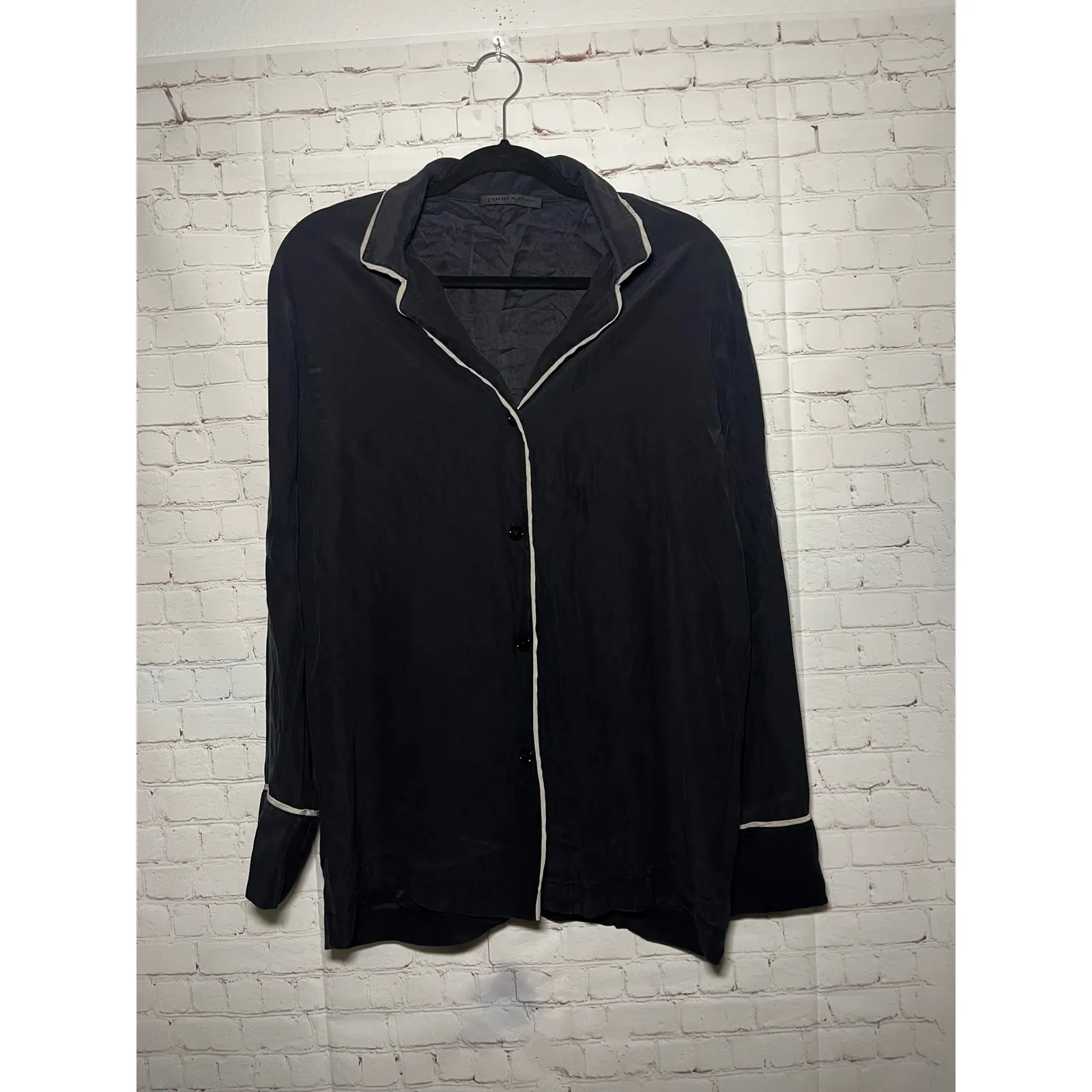 Jenni Kayne Black Silk Pajama Shirt Long Sleeve Contrast Piping Top Womens L - Image 2