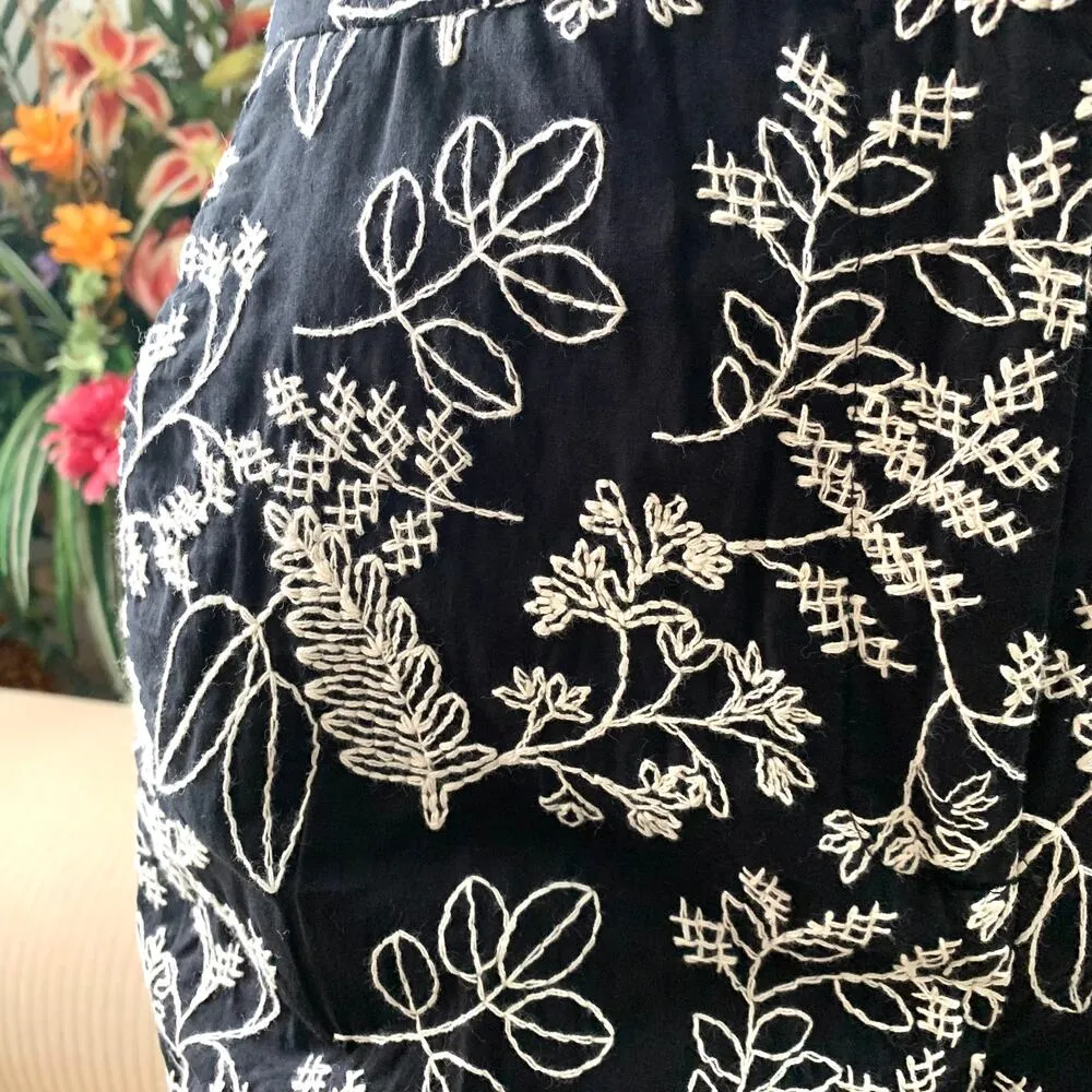 Zara Straight Fit Embroidered Crop Pants in Black/White - Image 9