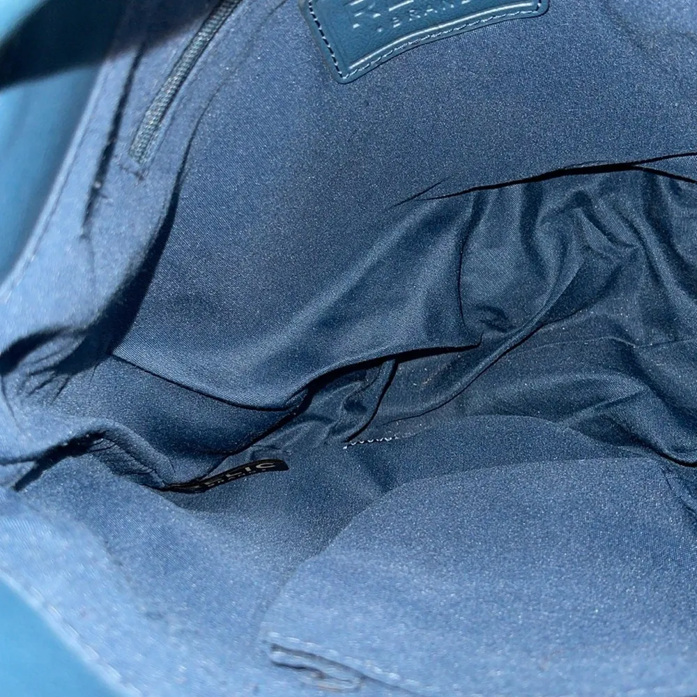 Relic  Shoulder Bag - Image 10