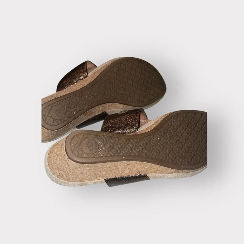 Ugg Bronze Leather Thong Cork Wedge Sandals 7 - Image 5