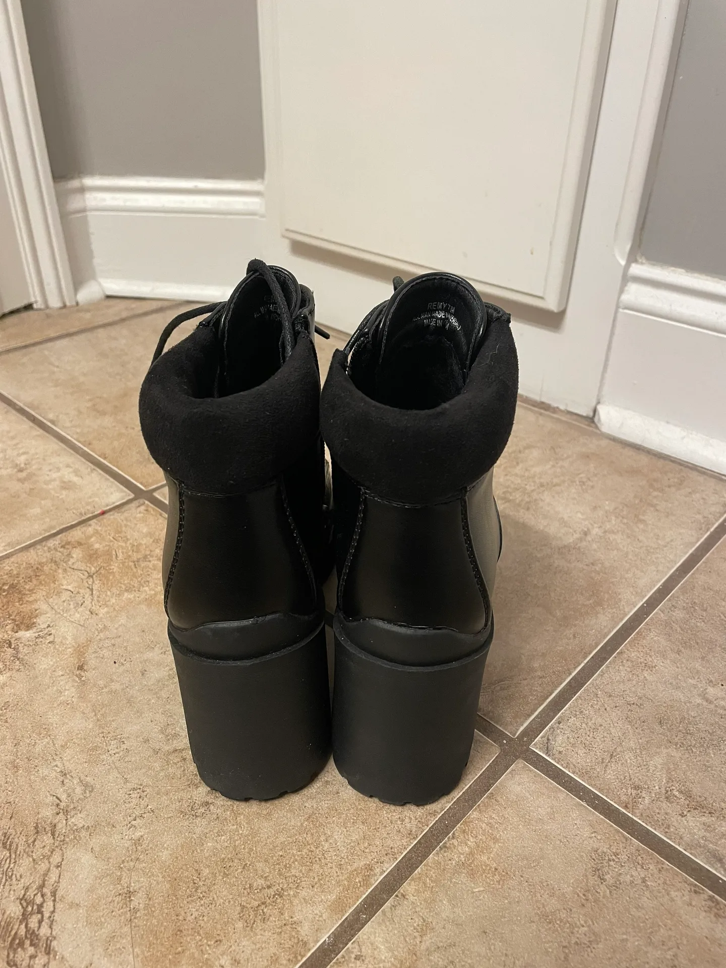 Remy  Boots - Image 5