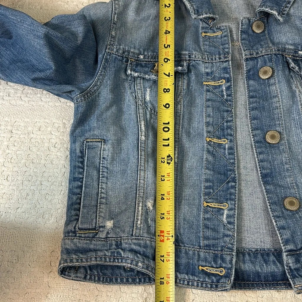 American Eagle  Cropped distressed Blue Jean Jacket‎ Size Large fits like Medium - Image 7