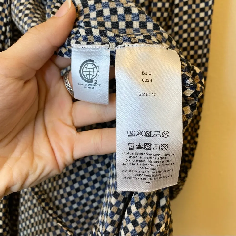 GANNI Tannin Checkered V-Neck Crossover Wrap Blouse Puff Sleeve Navy/Tan Sz 40 L - Image 12