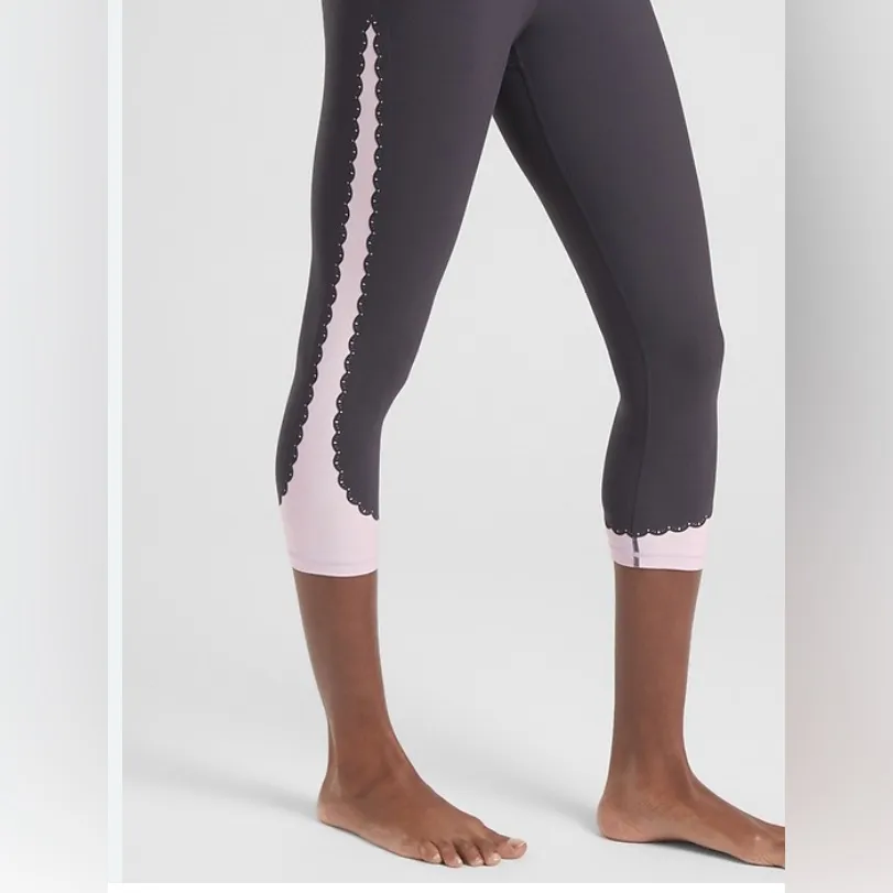 Athleta Elation Scallop Capri Yoga Workout Gray Pink Spring Night Size S - Image 2